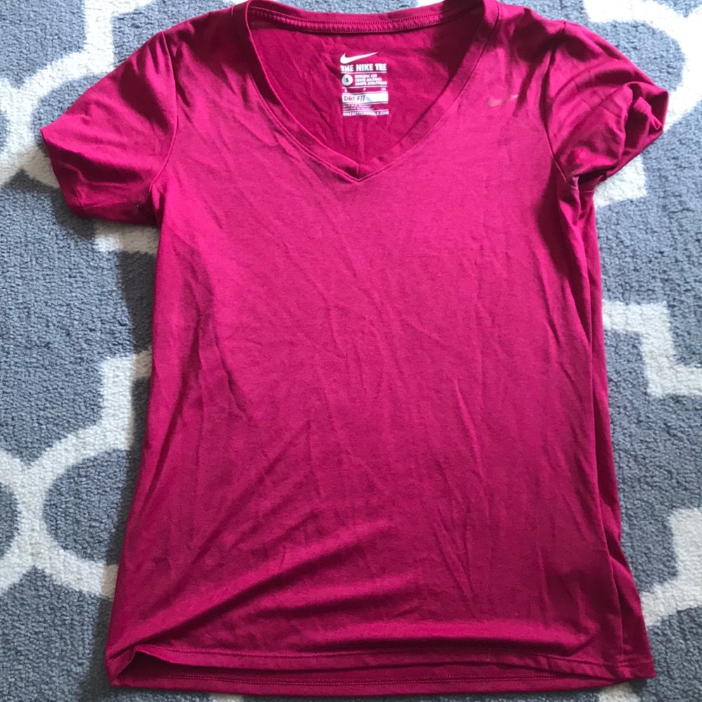 Nike athletic tee